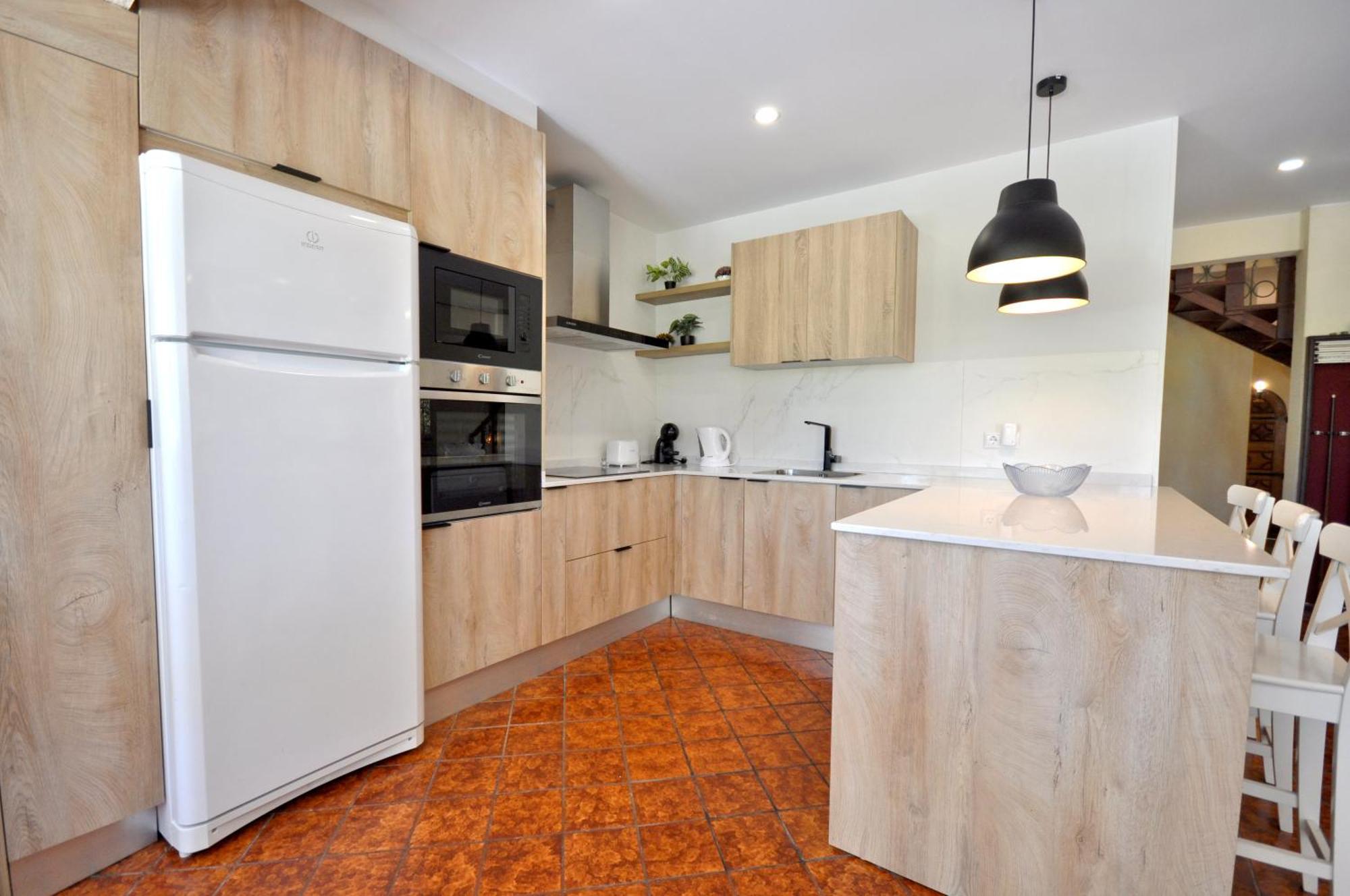 קווארטיירה Walking Distance To The Centre - Snooker Table - Private Pool - 5 Bedrooms מראה חיצוני תמונה