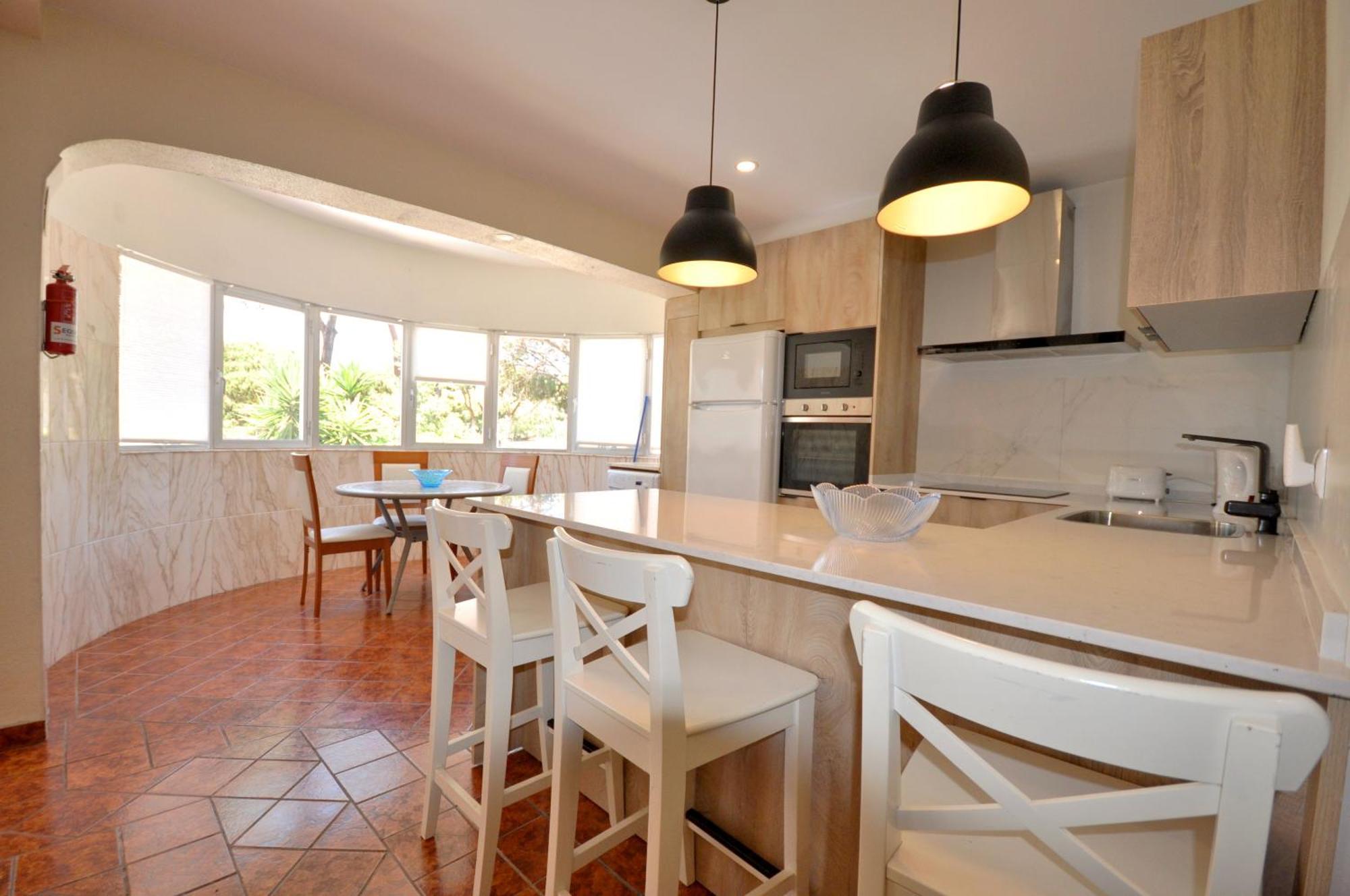קווארטיירה Walking Distance To The Centre - Snooker Table - Private Pool - 5 Bedrooms מראה חיצוני תמונה
